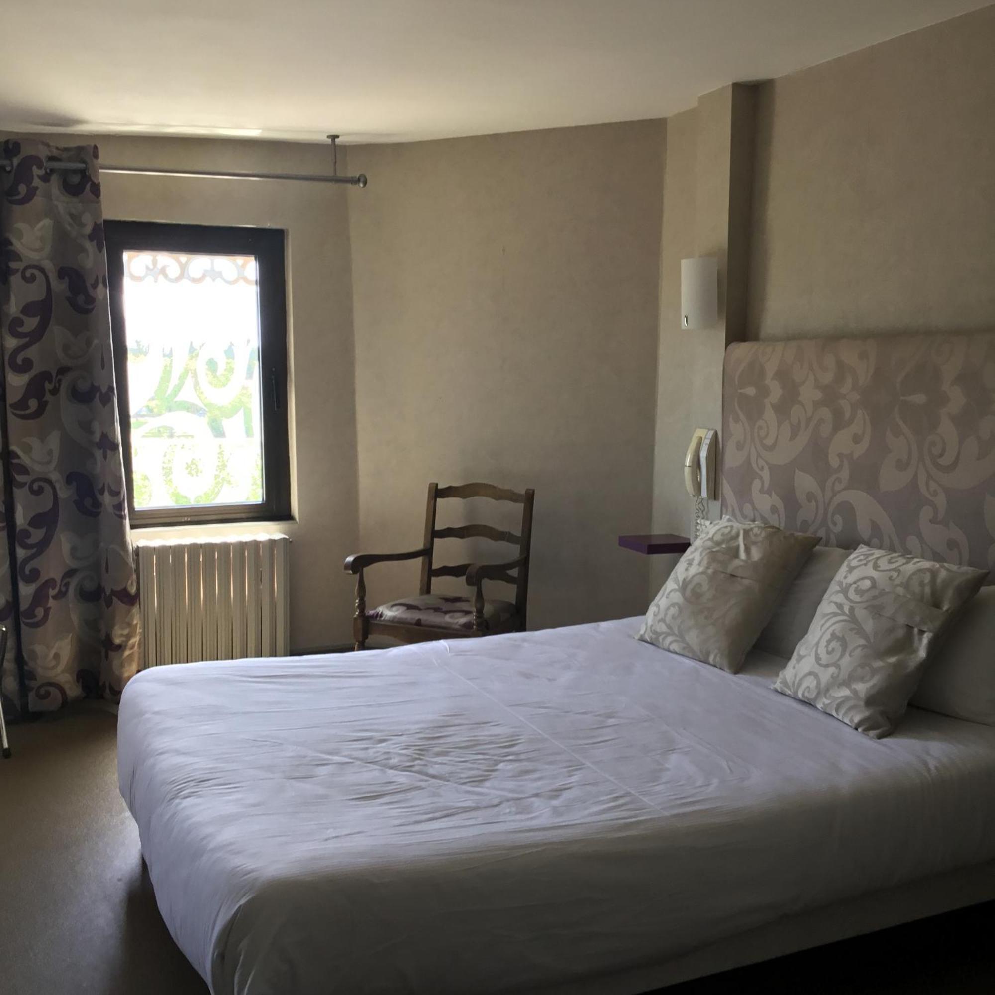 Hotel Le Pont Napoleon La Celle-sous-Gouzon Eksteriør billede