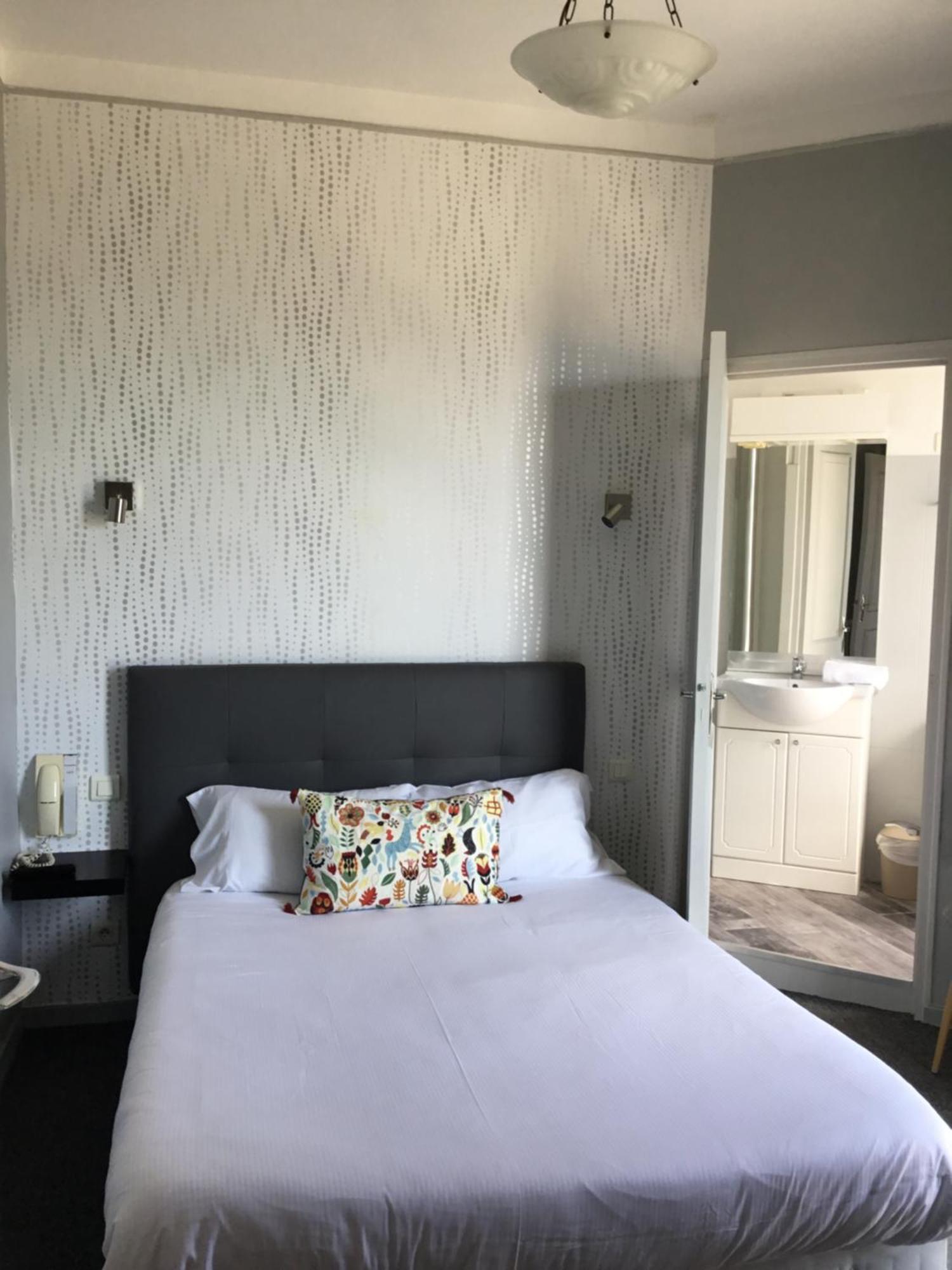 Hotel Le Pont Napoleon La Celle-sous-Gouzon Eksteriør billede